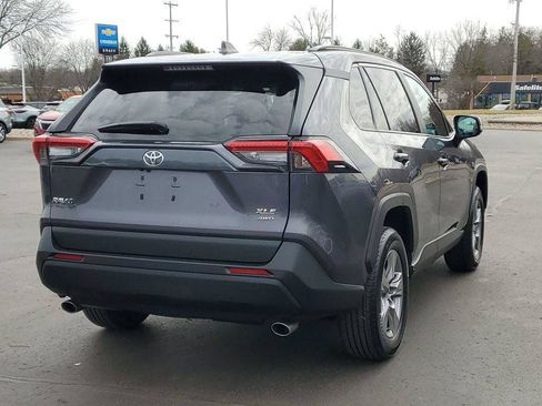 Used 2024 Toyota RAV4 XLE AWD/4WD image 3