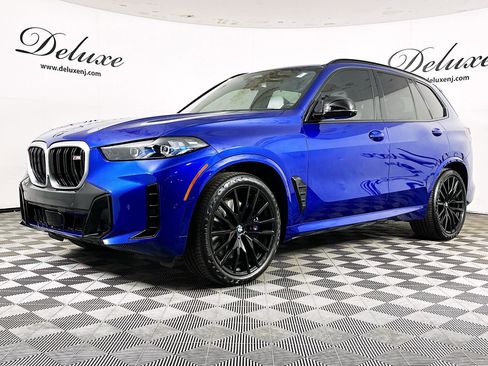 Used 2024 BMW X5 M60i w/ Executive Package image 3