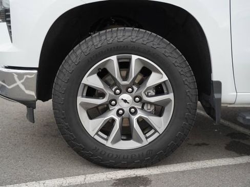 Used 2025 Chevrolet Silverado 1500 LTZ w/ LTZ Premium Package image 12