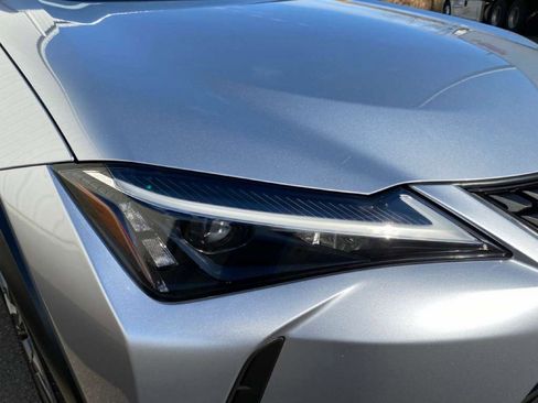 Used 2024 Lexus UX 250h FWD image 4