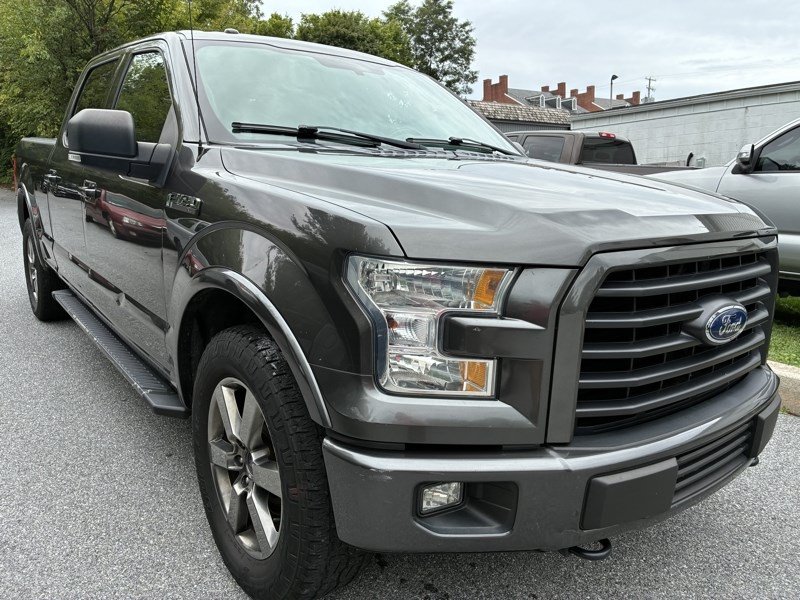 Used 2015 Ford F150 XLT w/ Equipment Group 302A Luxury AWD/4WD image 1