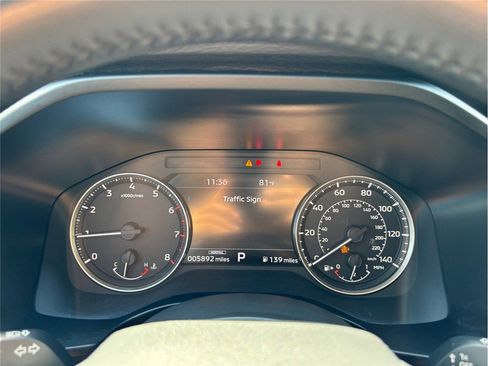 Used 2023 Mitsubishi Outlander SE image 24