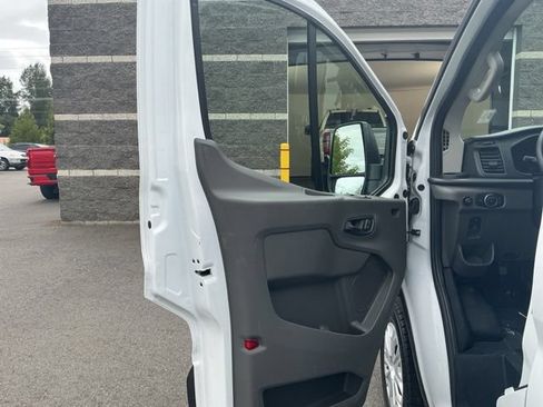 Used 2024 Ford Transit 250 Low Roof w/ Exterior Upgrade Package RWD image 12