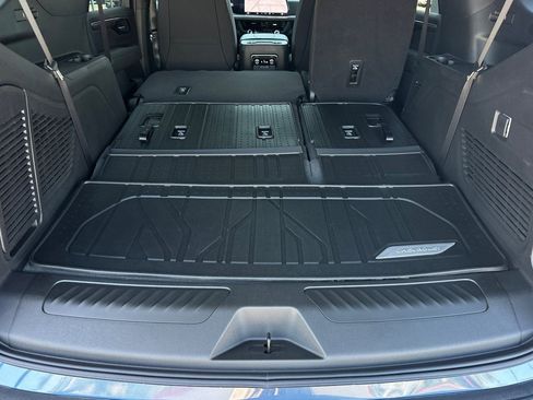 New 2026 Chevrolet Tahoe LS w/ LPO, Dark Essentials Package image 16