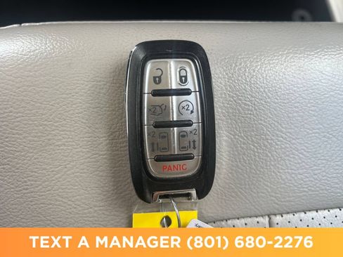 Used 2018 Chrysler Pacifica Touring-L w/ Advanced Safetytec Group FWD image 26