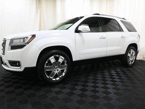 Used 2017 GMC Acadia Limited SLT image 6