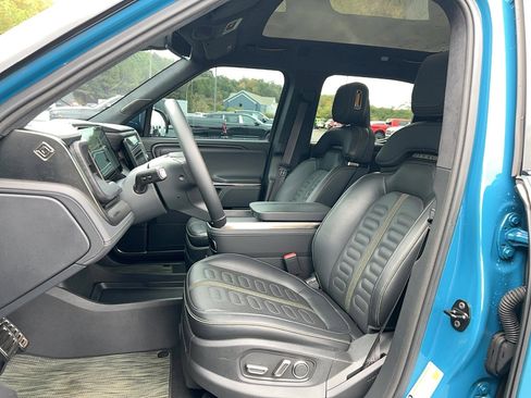 Used 2024 Rivian R1T Adventure image 12