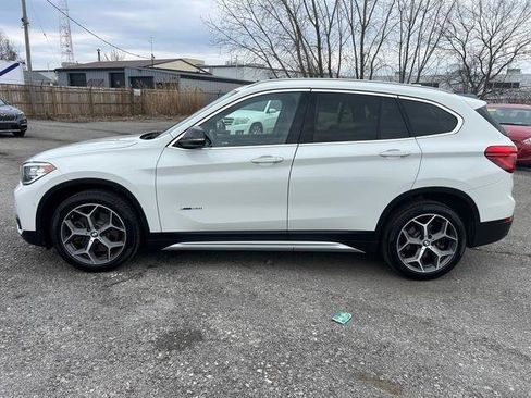 Used 2017 BMW X1 xDrive28i image 2