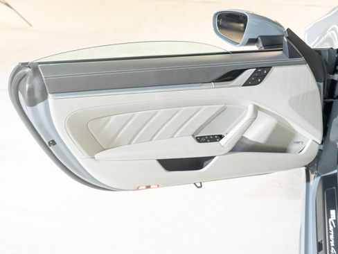 Certified 2024 Porsche 911 Carrera 4S AWD/4WD image 16