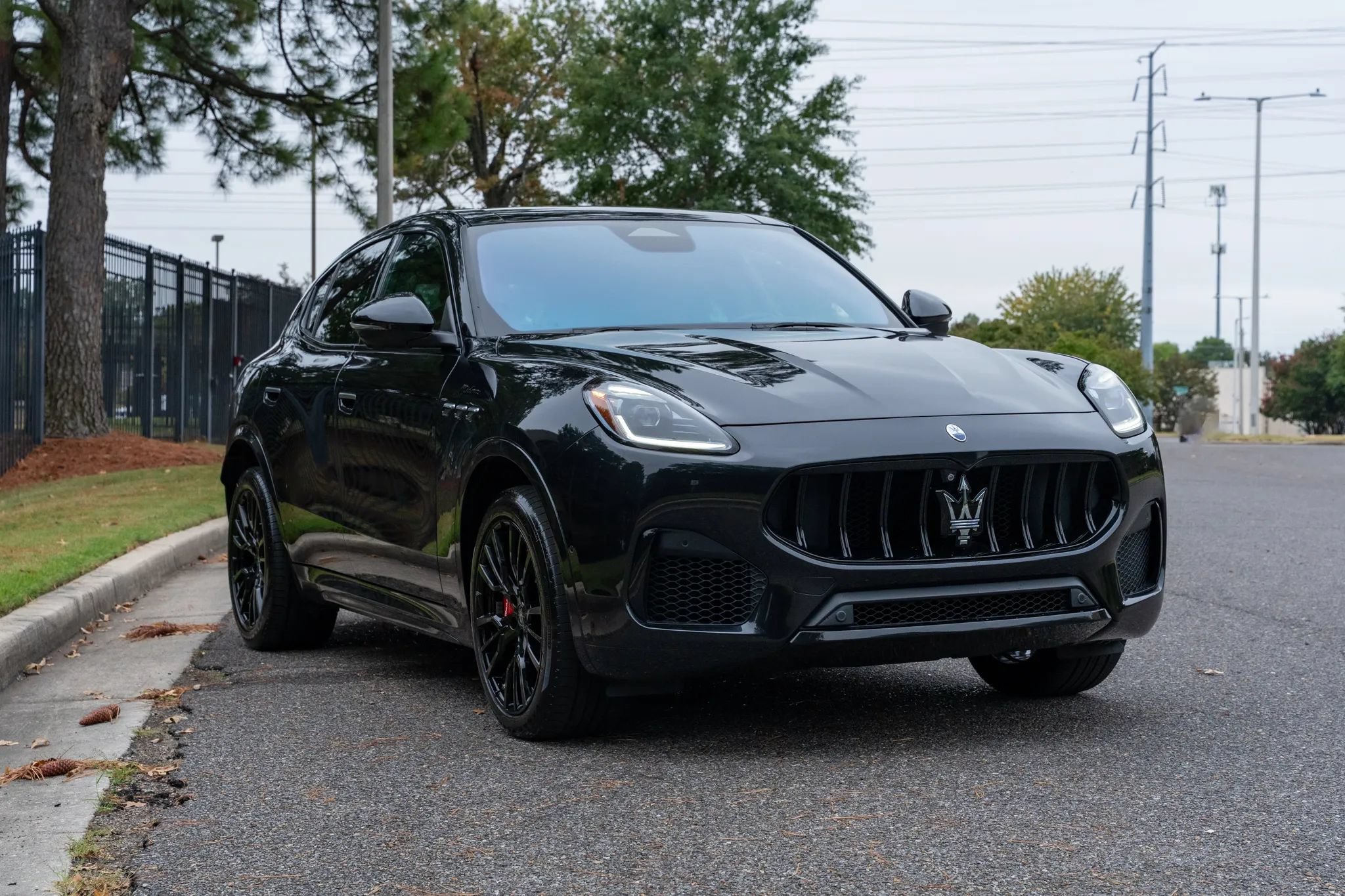 Used 2024 Maserati Grecale Modena AWD/4WD image 3