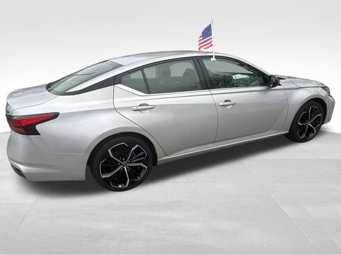 Used 2024 Nissan Altima 2.5 SR image 26