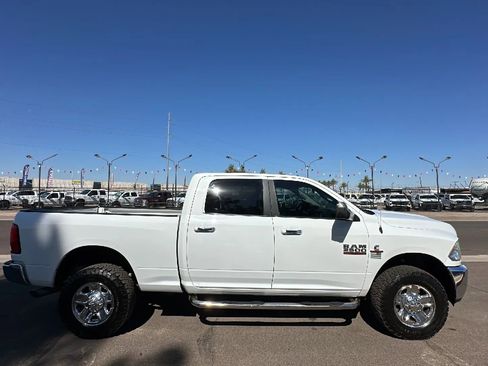 Used 2018 RAM 2500 SLT AWD/4WD image 6