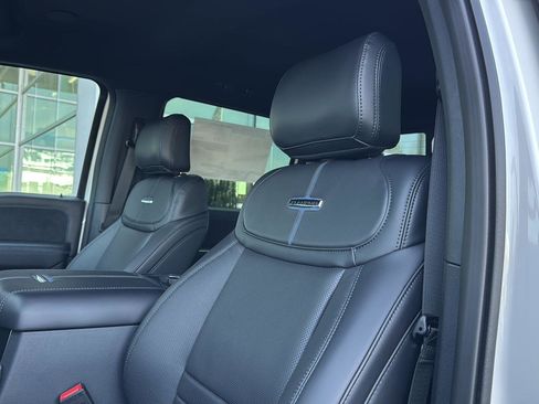 New 2026 Ford F250 Platinum w/ FX4 Off-Road Package AWD/4WD image 37