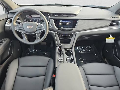 Used 2026 Cadillac XT5 Luxury w/ LPO, Floor Liner Package AWD/4WD image 9