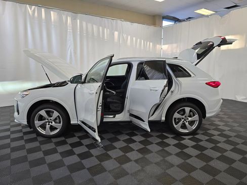 New 2025 Audi Q5 Premium Plus image 11