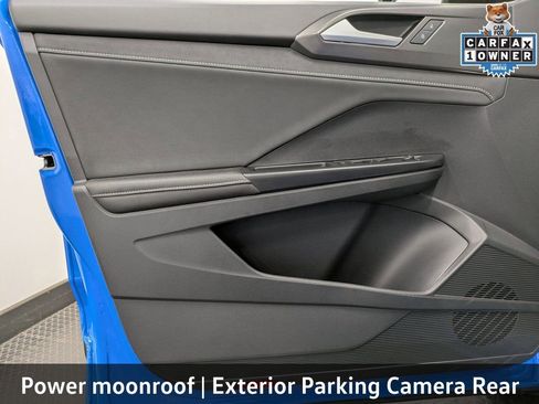 Used 2025 Volkswagen Taos SE AWD/4WD image 10