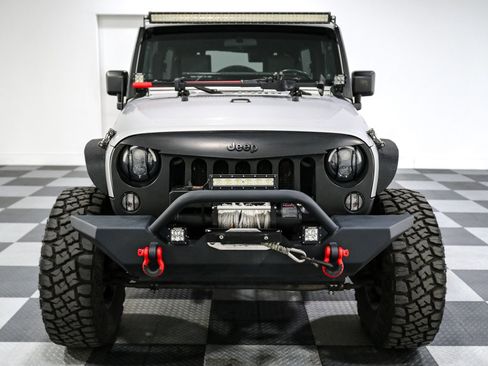 Used 2008 Jeep Wrangler Unlimited Sahara AWD/4WD image 2