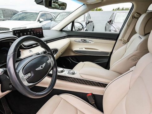 Used 2024 Genesis GV70 2.5T w/ Advanced Package AWD/4WD image 20