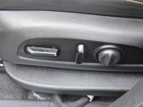 Used 2021 GMC Terrain SLT w/ Infotainment Package II image 23