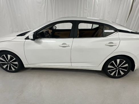 Used 2023 Nissan Sentra SV w/ SV Premium Package image 6
