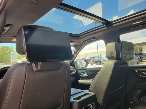 Used 2021 GMC Yukon SLT w/ SLT Premium Package RWD image 27