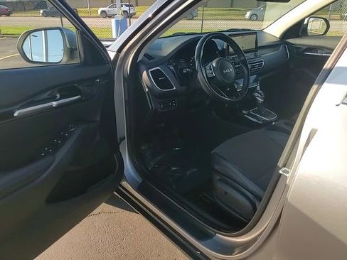 Used 2022 Kia Seltos S image 13