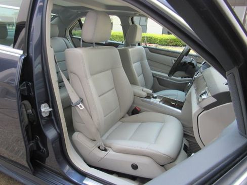 Used 2014 Mercedes-Benz E 350 Sedan image 21