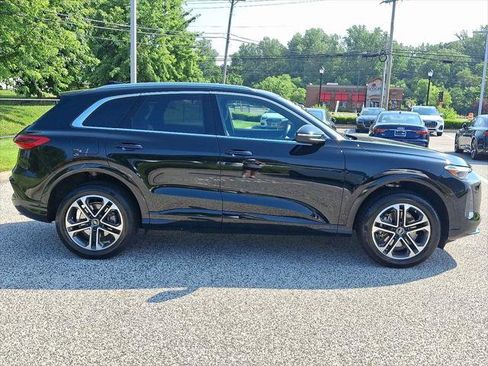 Certified 2025 Audi Q5 Premium w/ Convenience Package AWD/4WD image 7
