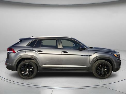 Used 2023 Volkswagen Atlas Cross Sport SE w/ Black Wheel Package image 3