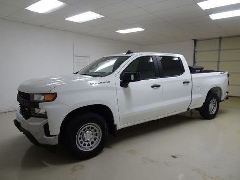 Used 2021 Chevrolet Silverado 1500 W/T w/ WT Value Package AWD/4WD image 3