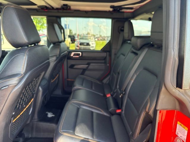 Used 2024 Ford Bronco Badlands w/ Sasquatch Package AWD/4WD image 15