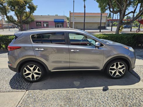 Used 2017 Kia Sportage SX FWD image 3
