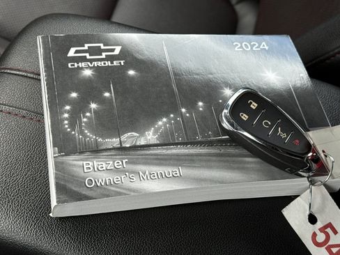 Used 2024 Chevrolet Blazer RS FWD image 11
