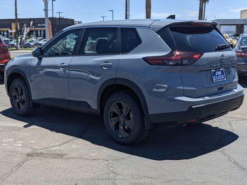 New 2026 Nissan Rogue SV FWD image 4