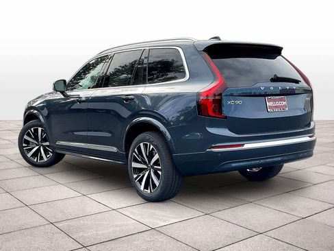 New 2026 Volvo XC90 B5 Core image 3