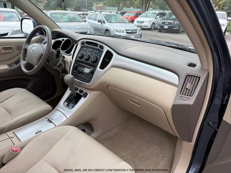 Used 2007 Toyota Highlander 4WD V6 w/ 3rd Row image 18