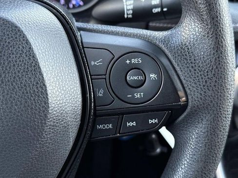 Used 2019 Toyota RAV4 LE image 23