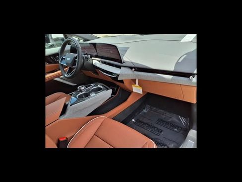 Used 2025 Cadillac Optiq Sport 2 AWD/4WD image 8