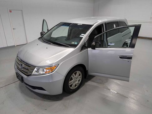 Used 2012 Honda Odyssey LX image 15
