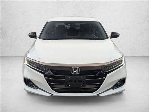 Used 2022 Honda Accord Sport image 2