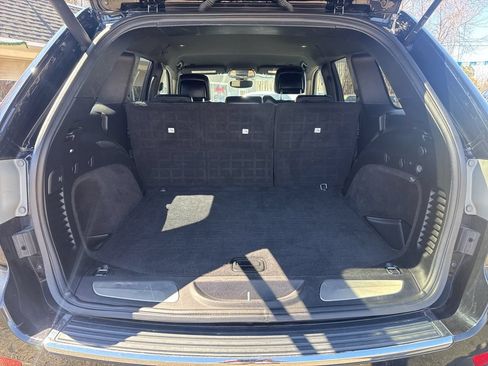 Used 2019 Jeep Grand Cherokee Limited AWD/4WD image 33