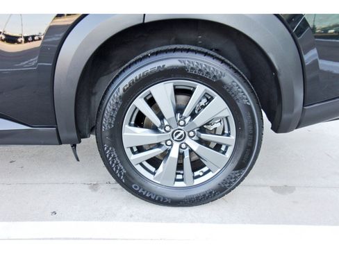 Used 2023 Nissan Pathfinder SV image 32