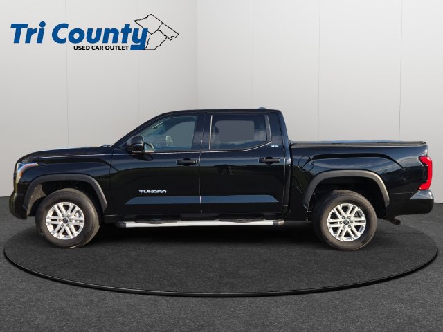 Used 2024 Toyota Tundra SR5 w/ SR5 Convenience Package AWD/4WD image 5
