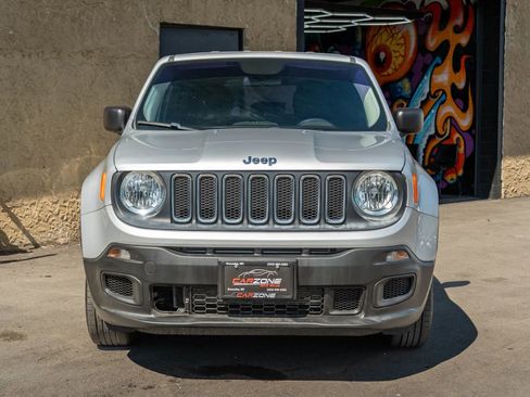 Used 2017 Jeep Renegade Sport w/ Power & Air Group AWD/4WD image 3