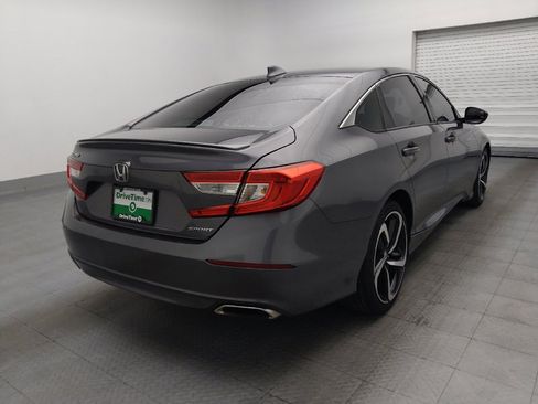 Used 2018 Honda Accord Sport image 9