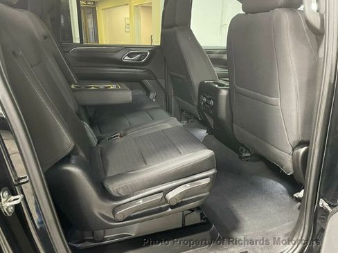 Used 2023 Chevrolet Suburban LS image 17