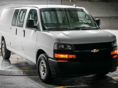 Used 2020 Chevrolet Express 2500 Extended w/ Communications Package image 2