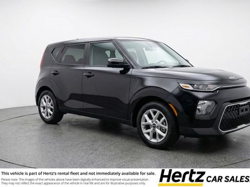 Used 2025 Kia Soul LX w/ LX Technology Package FWD image 1