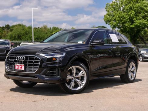 Used 2022 Audi Q8 Premium image 1
