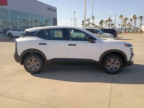 New 2026 Nissan Kicks S FWD image 7